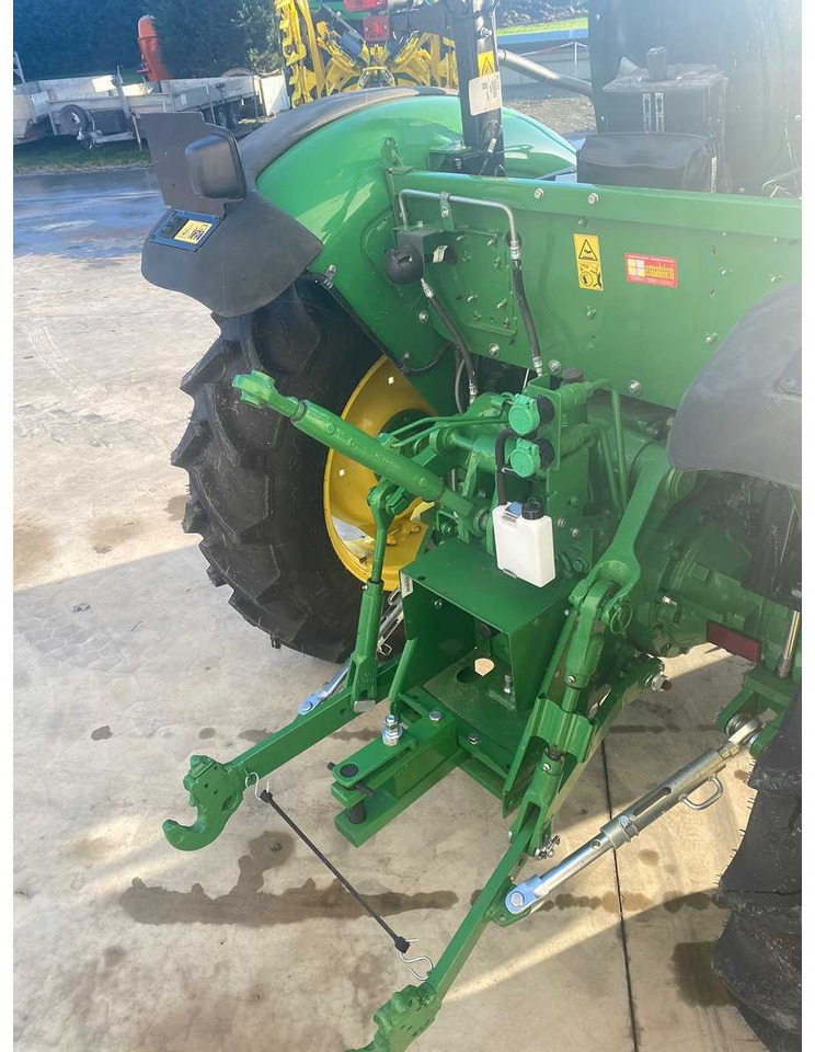 John Deere JOHN DEERE - 5050E - 4-WHEEL DRIVE TRACTOR - 2025 - Farm tractor: picture 4 John Deere JOHN DEERE - 5050E - 4-WHEEL DRIVE TRACTOR - 2025 - Farm tractor: picture 4