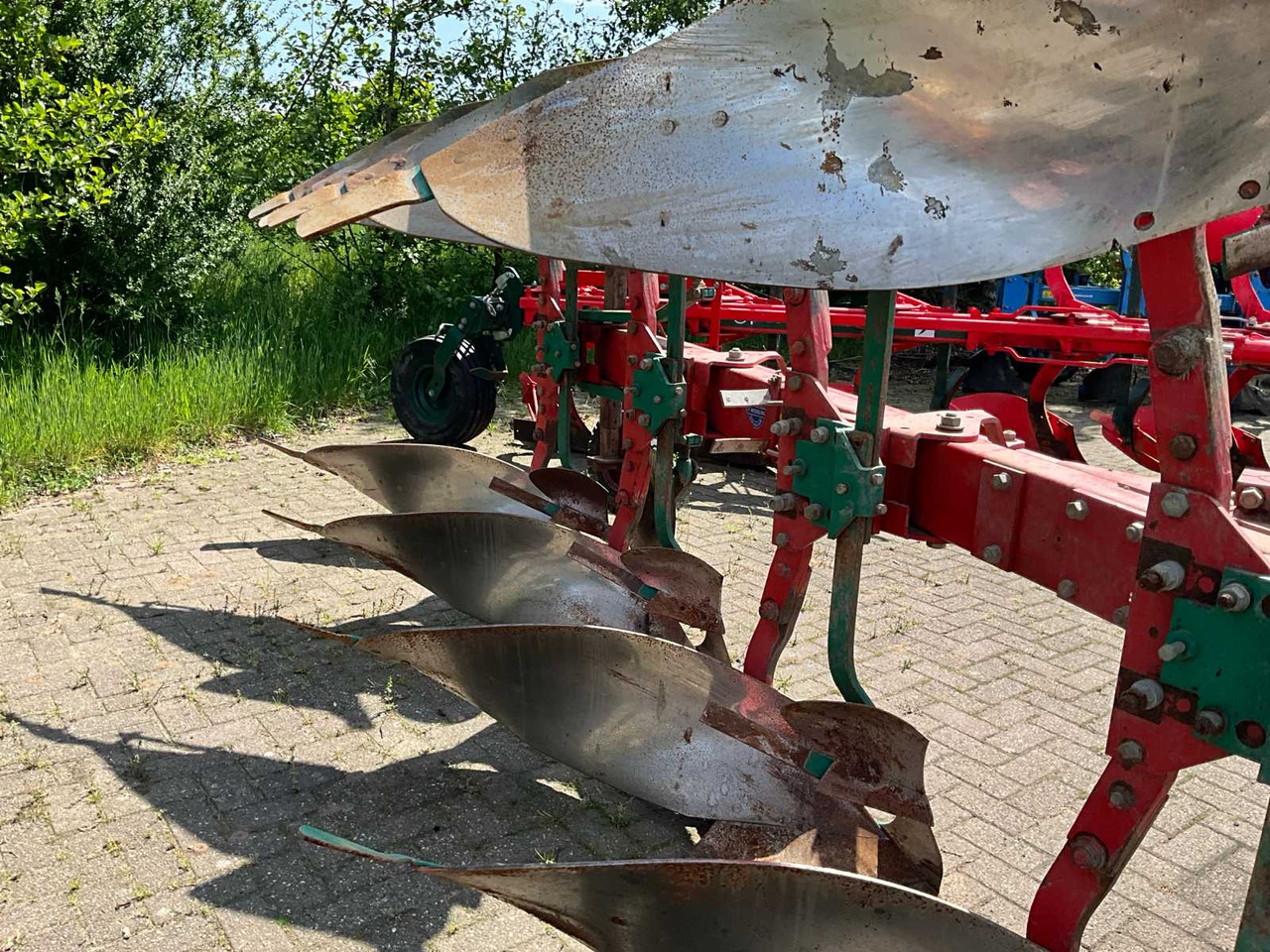 Plow Kverneland LB100 / 4 schaar: picture 10