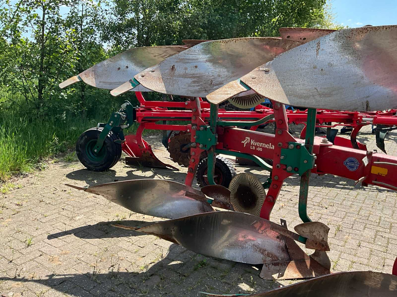 Plow Kverneland LB100 / 4 schaar: picture 11