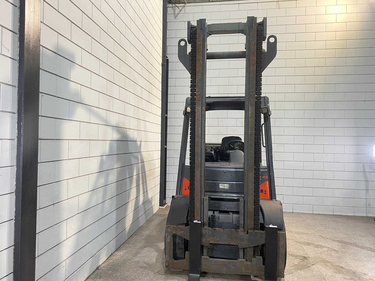 LINDE - 2015 - H45D-02 - FORKLIFT TRUCK - Forklift: picture 3 LINDE - 2015 - H45D-02 - FORKLIFT TRUCK - Forklift: picture 3