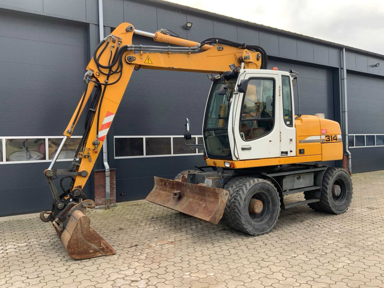 Liebherr A314 Litronic - Wheel excavator: picture 1 Liebherr A314 Litronic - Wheel excavator: picture 1