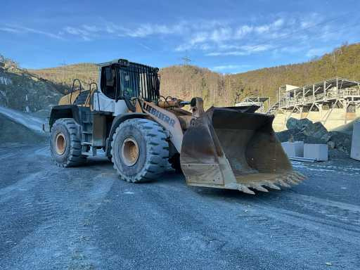Liebherr L580 - Wheel loader: picture 4 Liebherr L580 - Wheel loader: picture 4