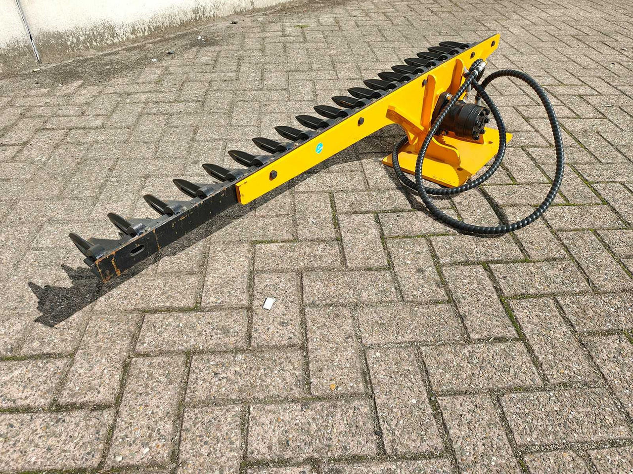 Loppers for mini excavator - Forestry mulcher: picture 1 Loppers for mini excavator - Forestry mulcher: picture 1