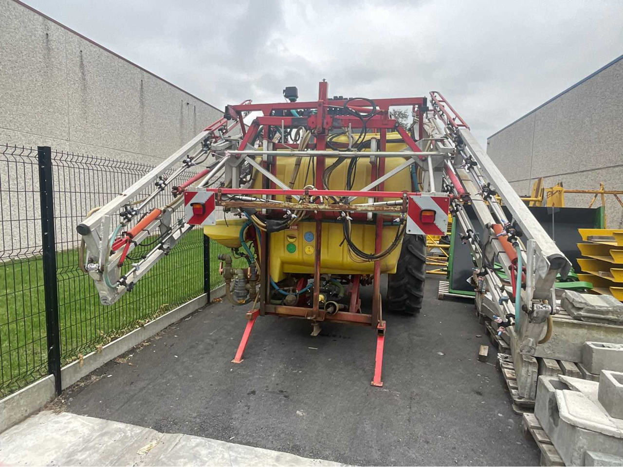 M.Beyne Portee BU2LF 1200 - Sprayer: picture 2 M.Beyne Portee BU2LF 1200 - Sprayer: picture 2