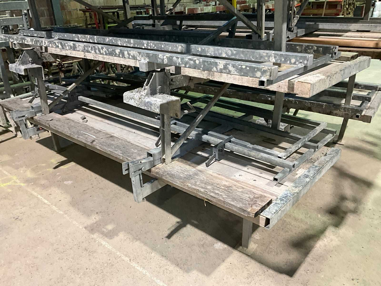 MBT - AERIAL WORK PLATFORMS (6X) - Aerial platform: picture 5 MBT - AERIAL WORK PLATFORMS (6X) - Aerial platform: picture 5