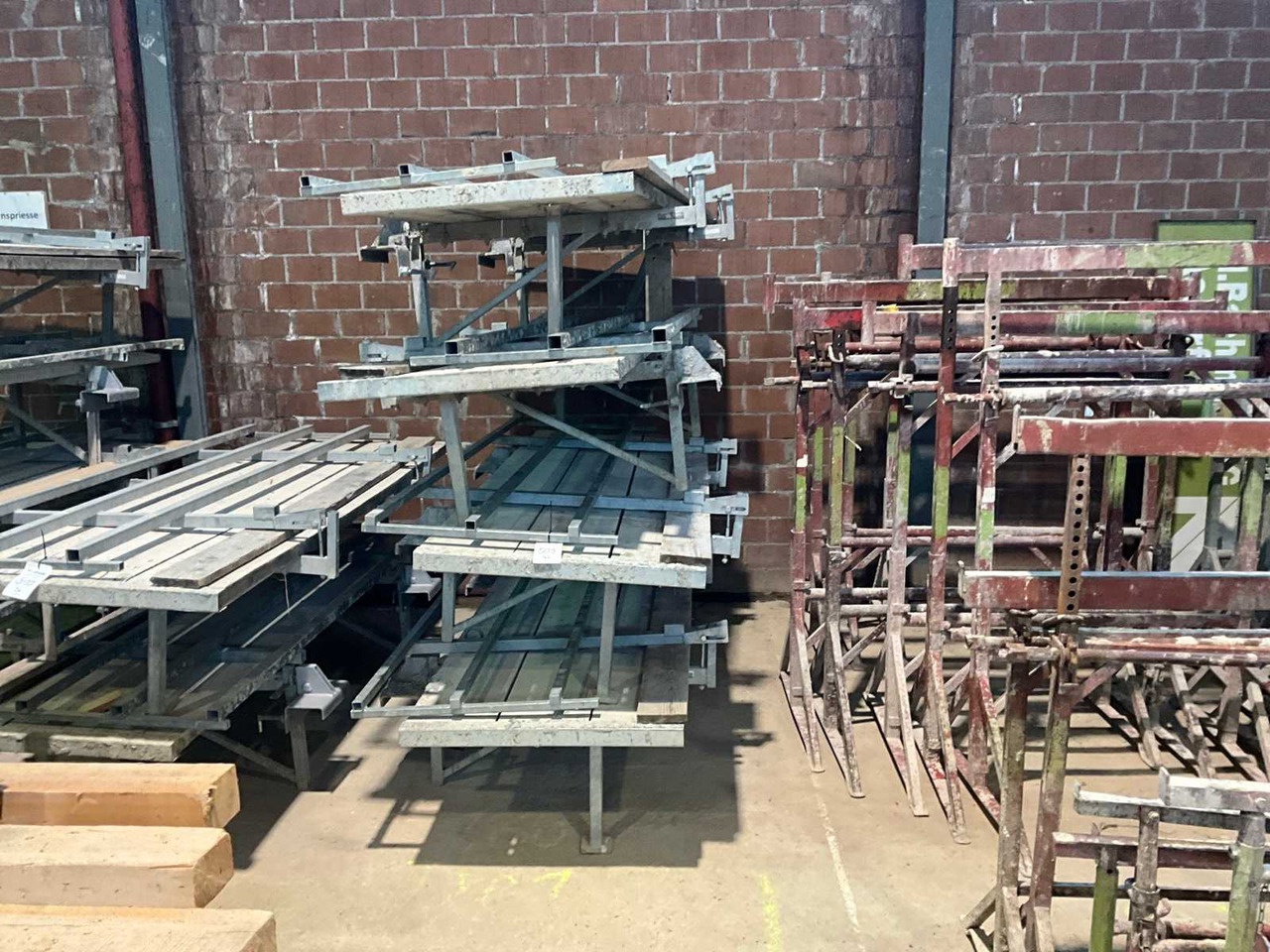 MBT CONCRETING PLATFORM (4X) - Aerial platform: picture 1 MBT CONCRETING PLATFORM (4X) - Aerial platform: picture 1