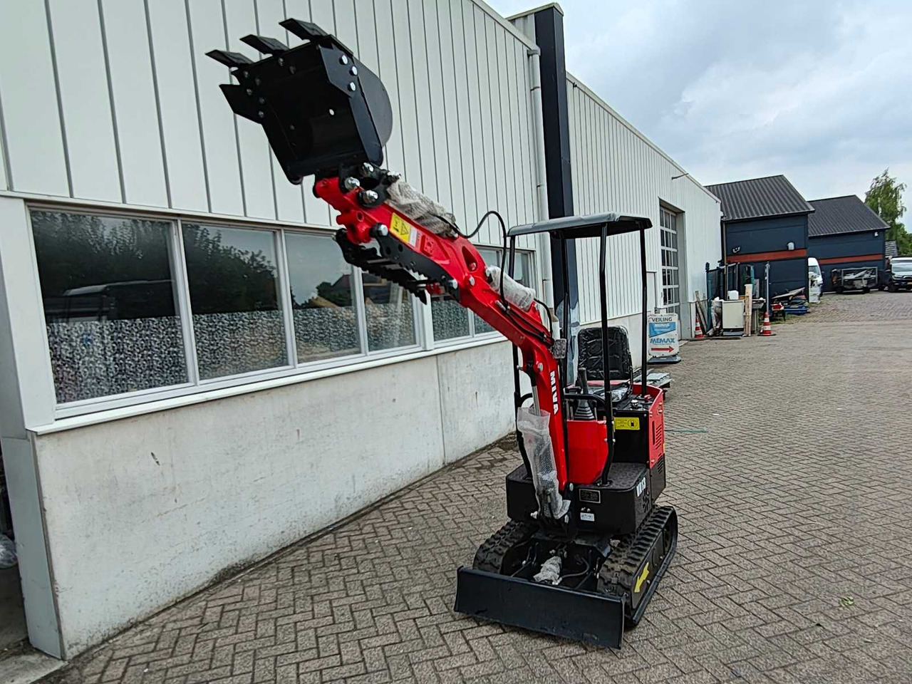 Mini excavator MIVA VA13: picture 22