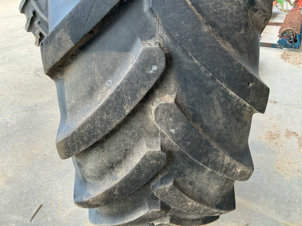 Michelin Axiobib - Wheels and tires for Farm tractor: picture 5 Michelin Axiobib - Wheels and tires for Farm tractor: picture 5