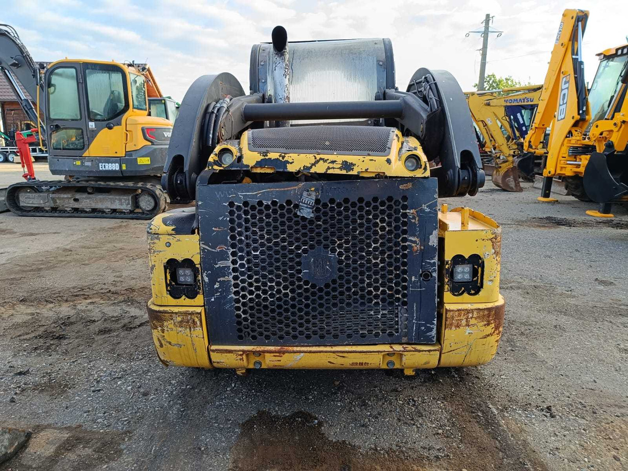 NEW HOLLAND - L225 - COMPACT LOADER - 2012 - Compact track loader: picture 5 NEW HOLLAND - L225 - COMPACT LOADER - 2012 - Compact track loader: picture 5