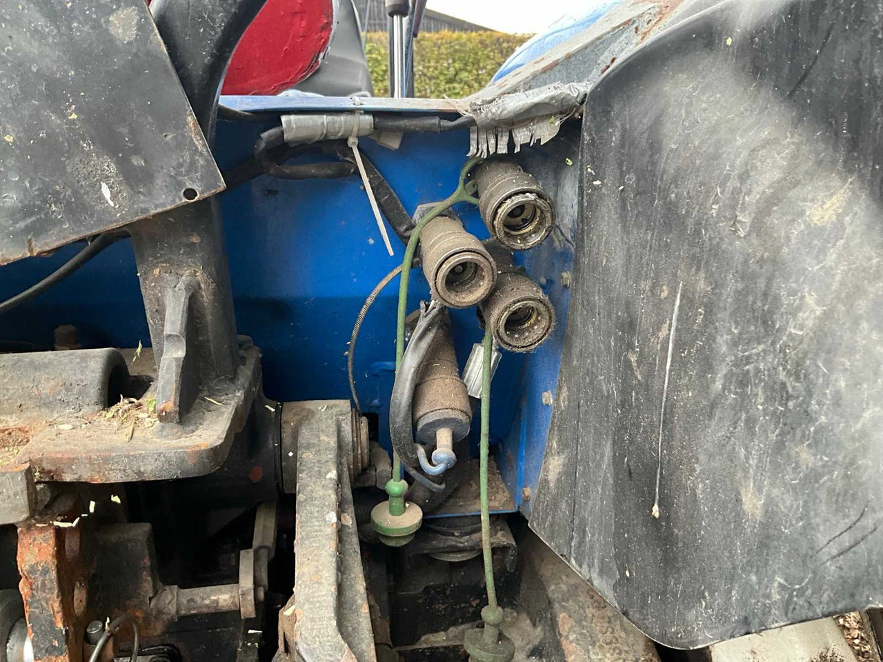 Compact tractor New Holland TCE50: picture 35