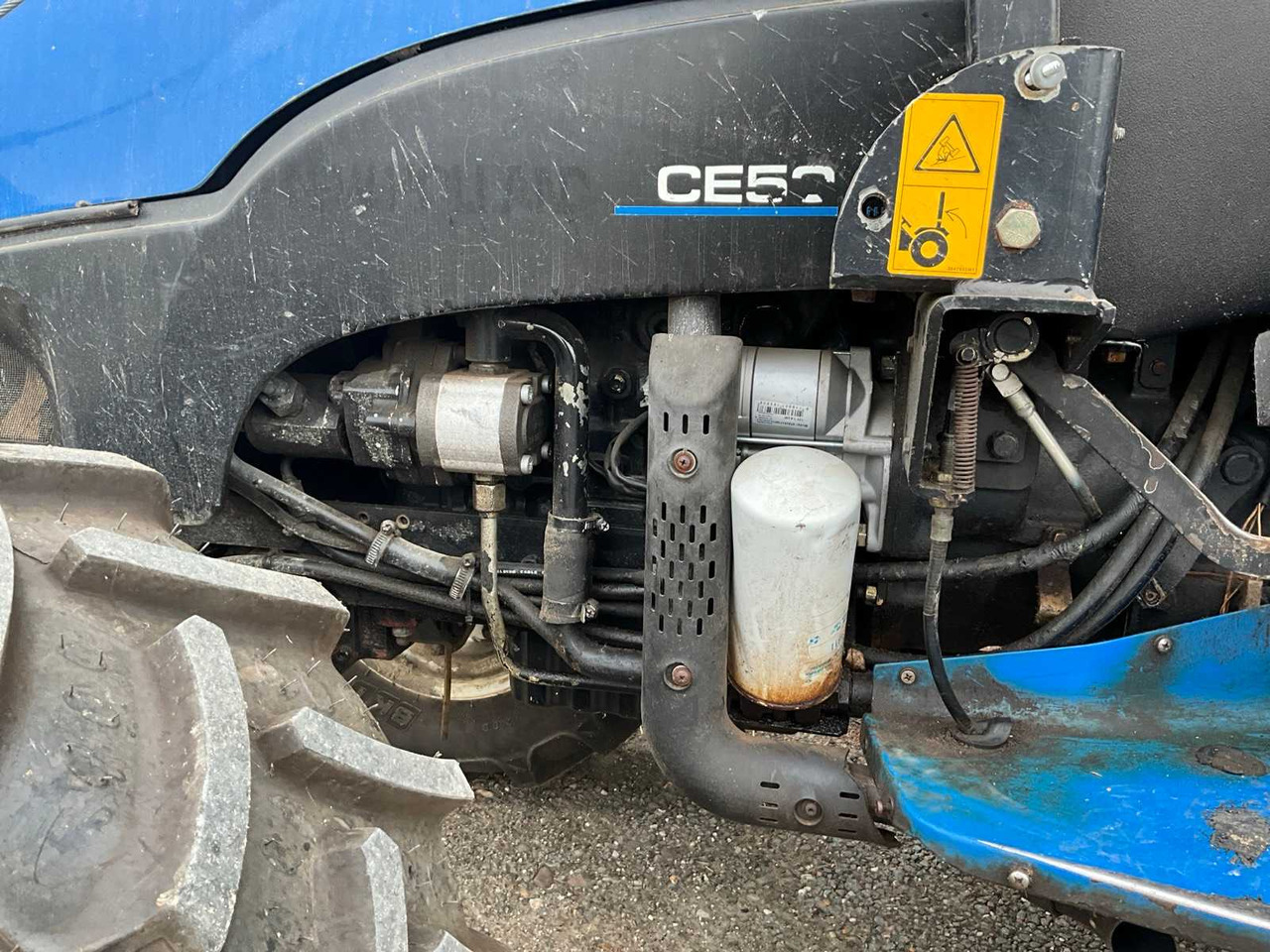 Compact tractor New Holland TCE50: picture 15