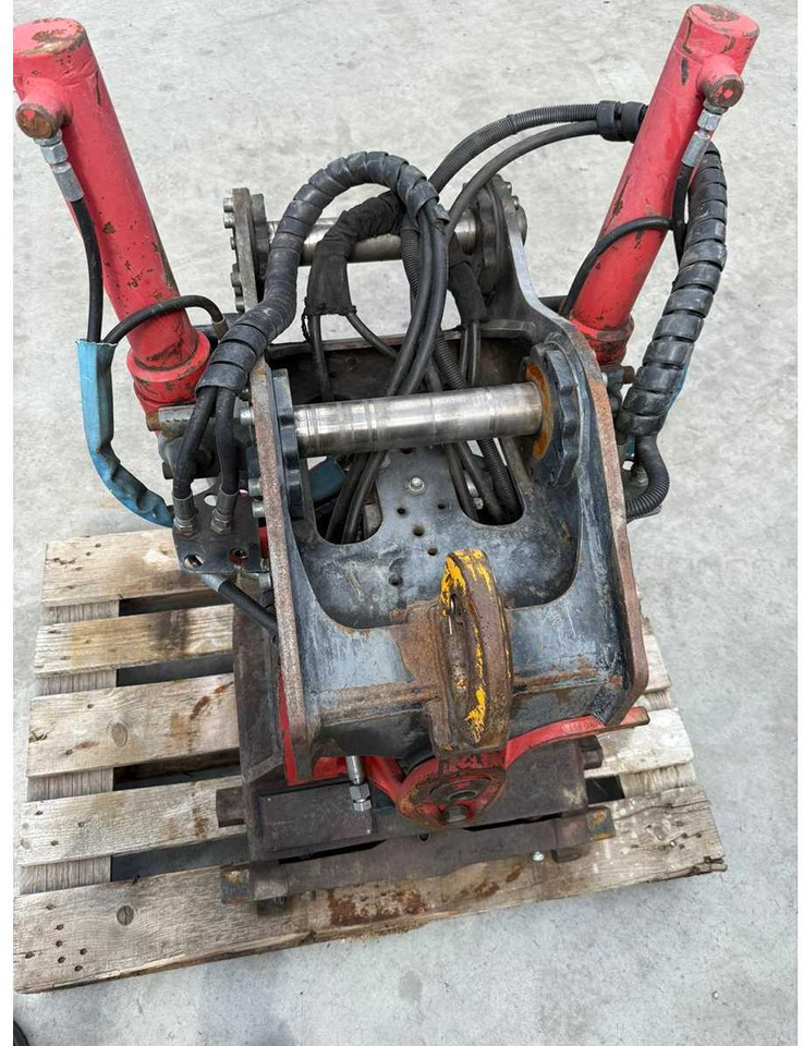 Roto Tilt - Excavator bucket: picture 5 Roto Tilt - Excavator bucket: picture 5