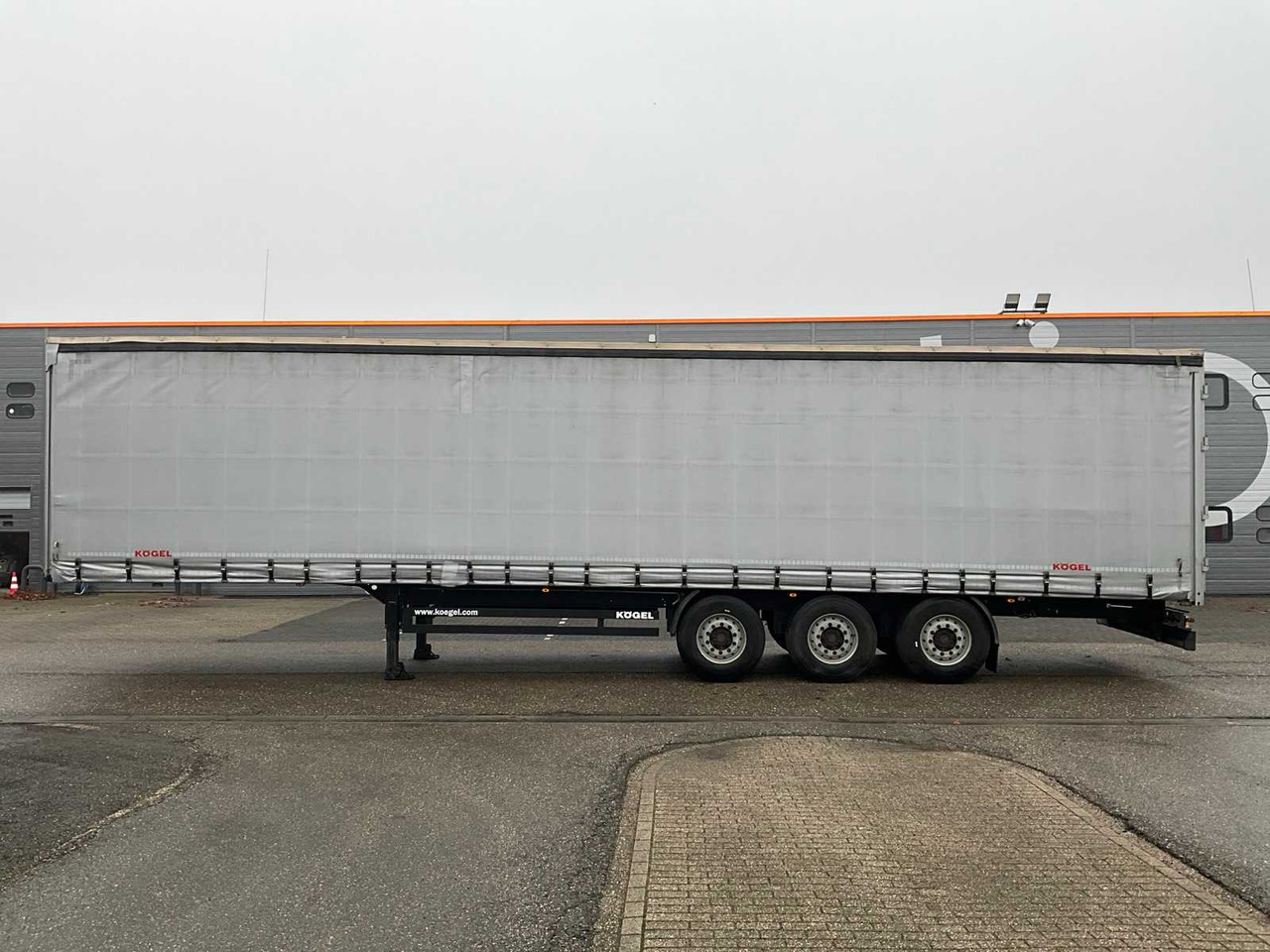 2018 KÖGEL SN24 CURTAINSIDER SEMI-TRAILER OV-91-BB - Semi-trailer: picture 2 2018 KÖGEL SN24 CURTAINSIDER SEMI-TRAILER OV-91-BB - Semi-trailer: picture 2