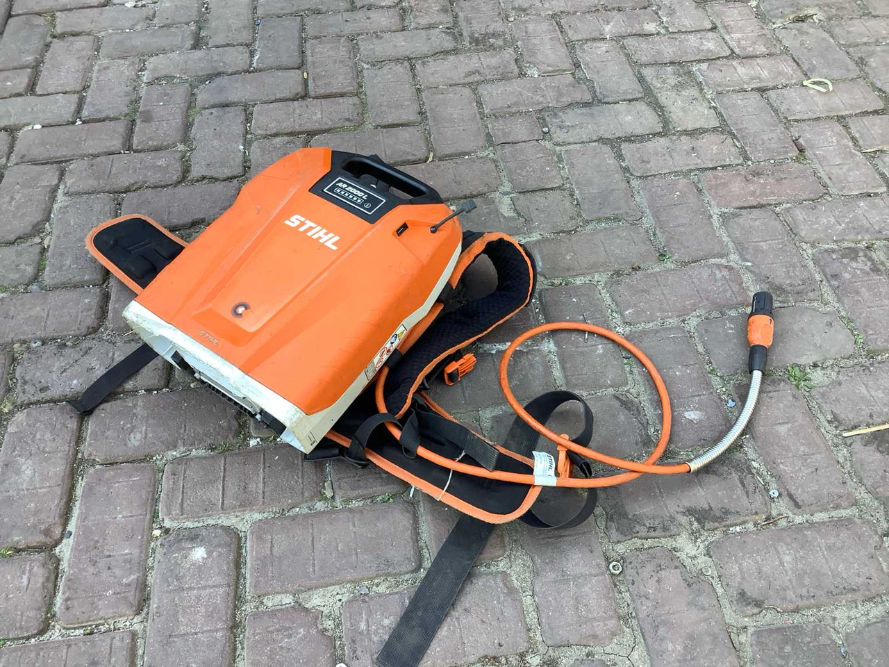 Stihl AR2000 L - Garden equipment: picture 1 Stihl AR2000 L - Garden equipment: picture 1