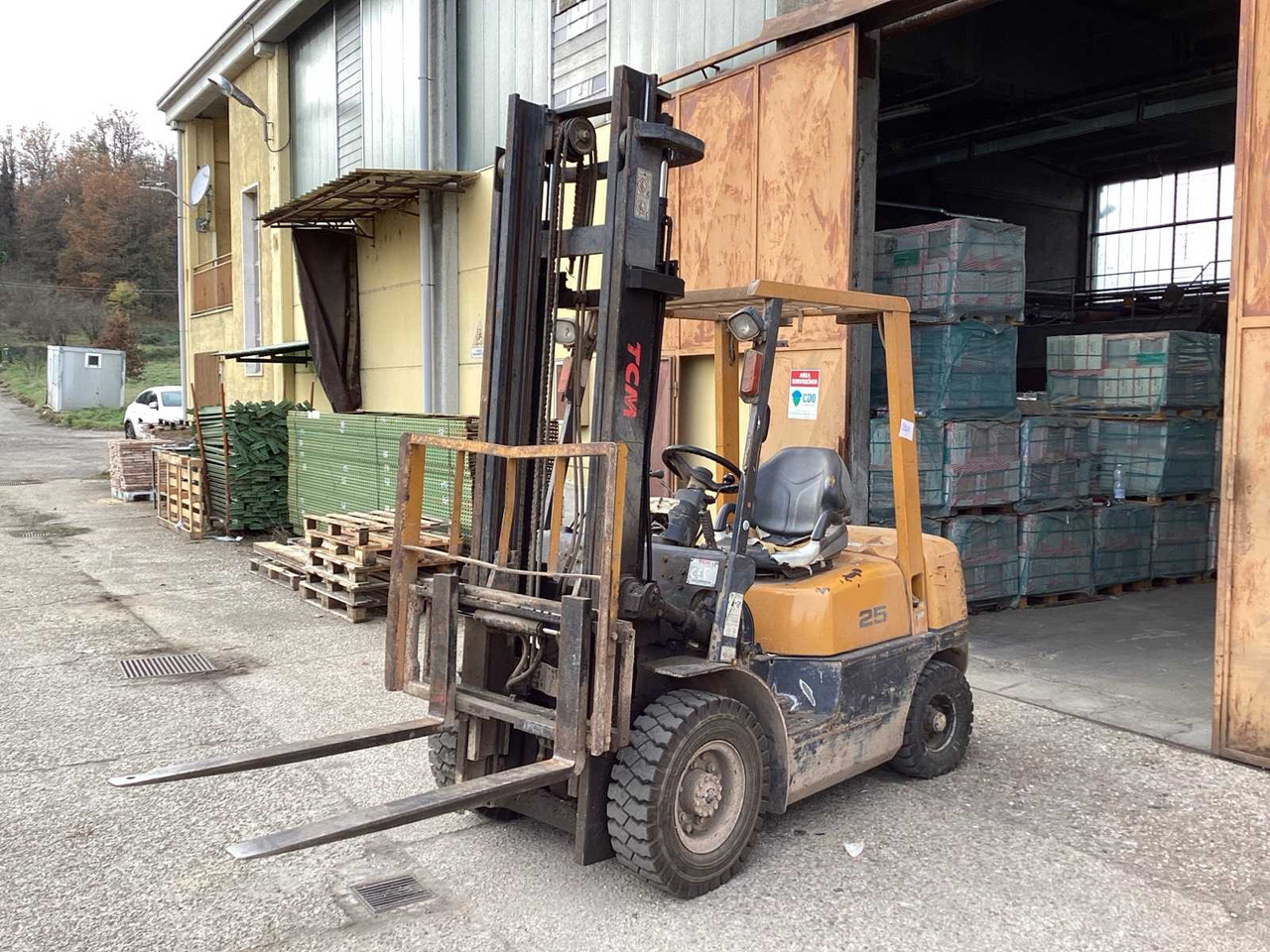 TCM 25 FORKLIFT - Forklift: picture 1 TCM 25 FORKLIFT - Forklift: picture 1