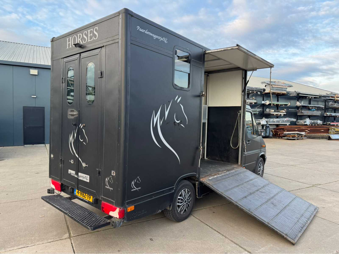 2002 MERCEDES-BENZ SPRINTER 903,6 P HORSE TRUCK - Trailer: picture 5 2002 MERCEDES-BENZ SPRINTER 903,6 P HORSE TRUCK - Trailer: picture 5