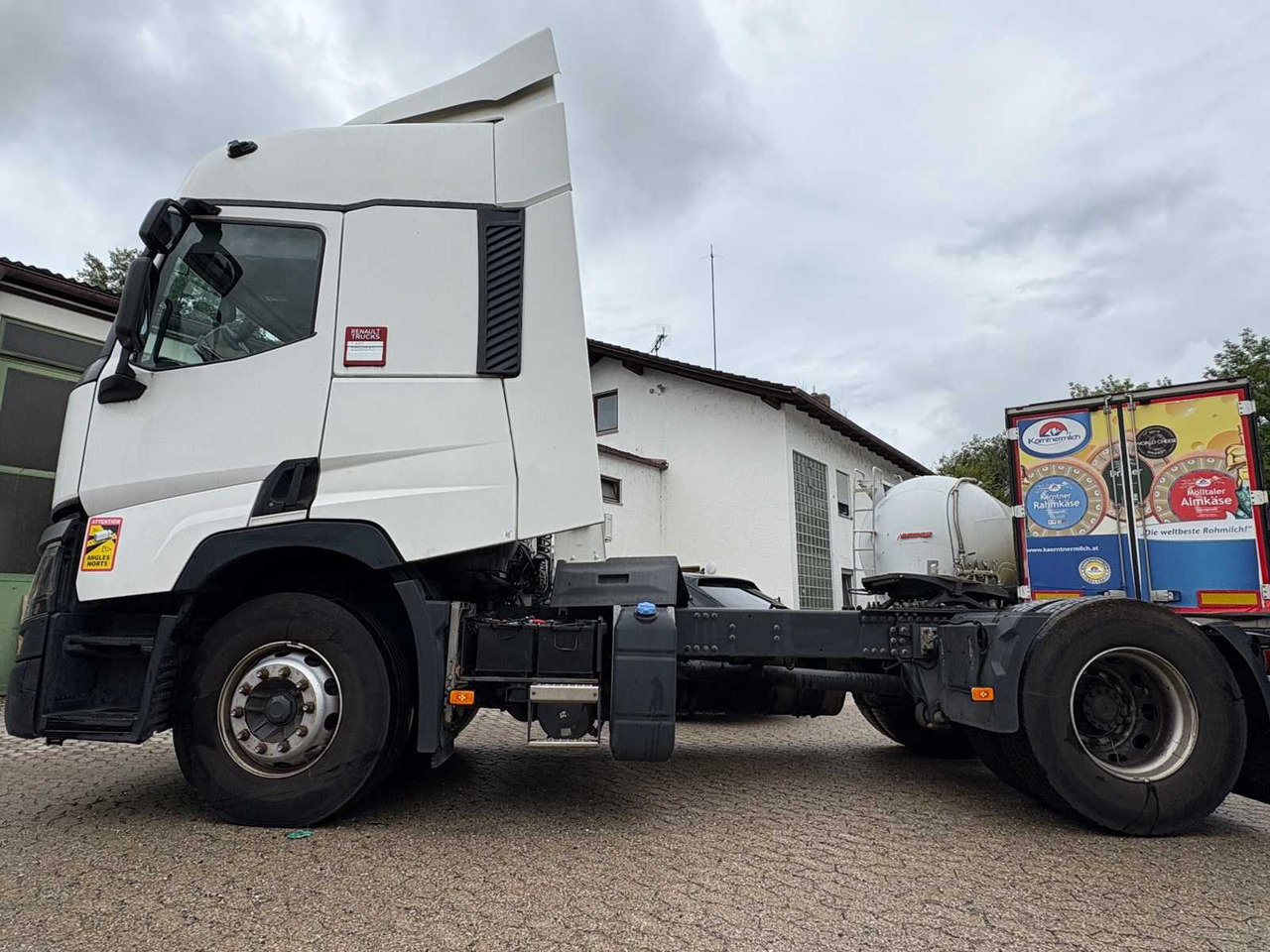 RENAULT TRUCKS T 460 COMFORT - Truck: picture 4 RENAULT TRUCKS T 460 COMFORT - Truck: picture 4