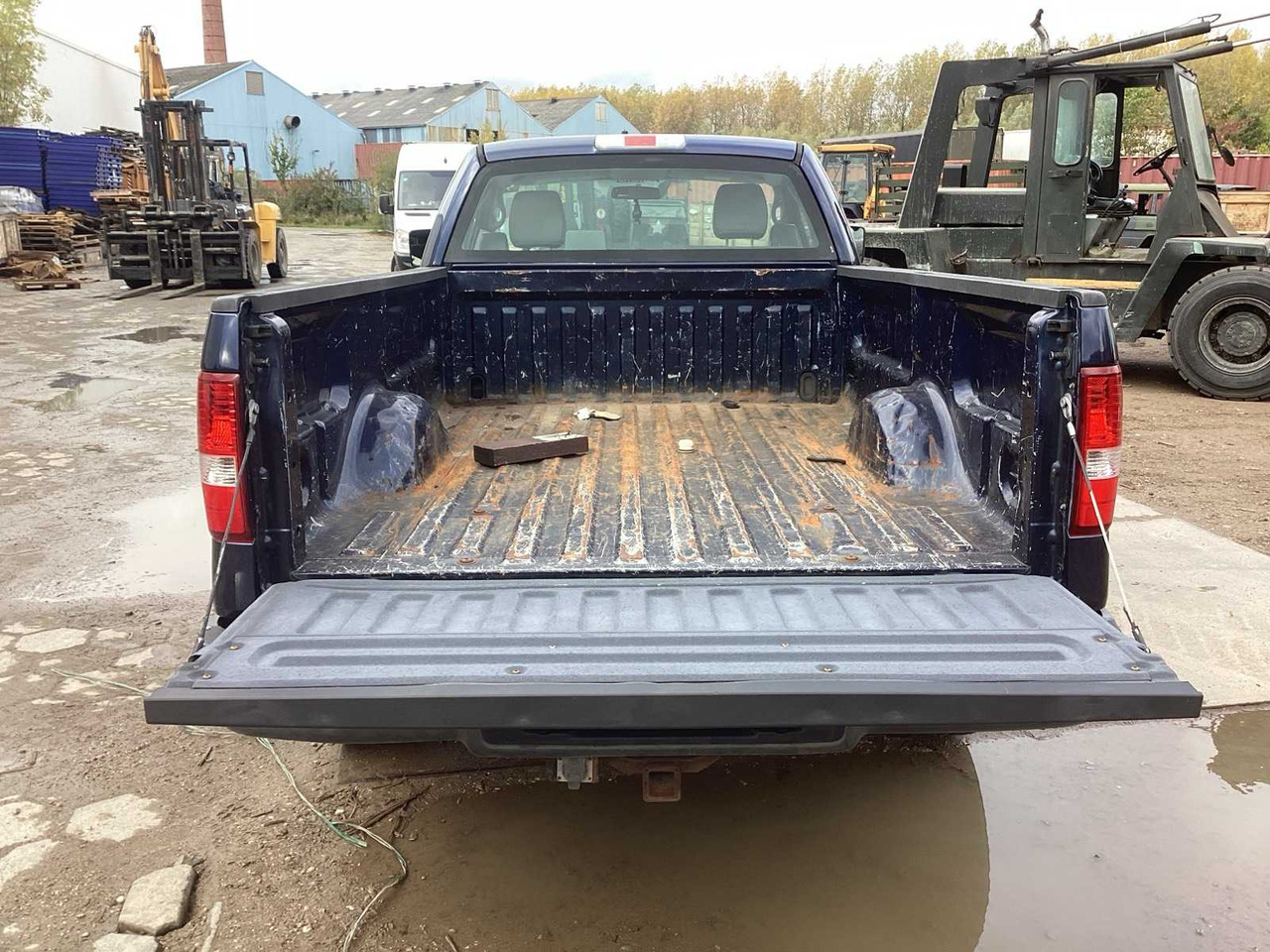 2005 FORD PICKUP F 150 XL COMMERCIAL VEHICLE - Van: picture 5 2005 FORD PICKUP F 150 XL COMMERCIAL VEHICLE - Van: picture 5