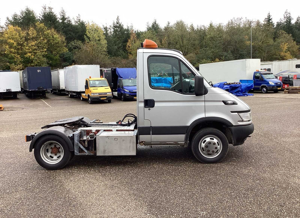 2005 IVECO 40C17 10 TON TRACTOR COMMERCIAL VEHICLE - Van: picture 4 2005 IVECO 40C17 10 TON TRACTOR COMMERCIAL VEHICLE - Van: picture 4