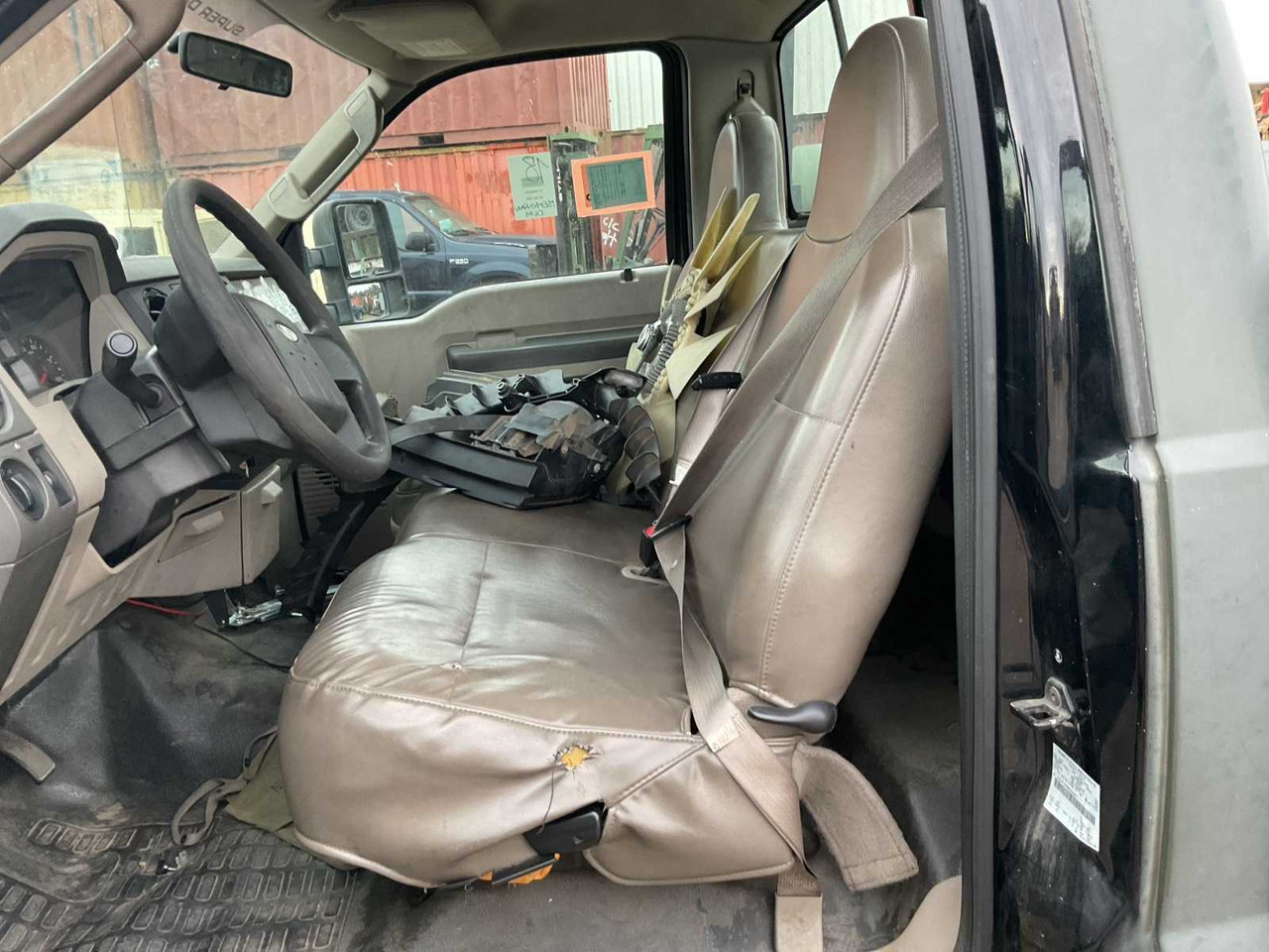 2008 FORD F 350 AIRCRAFT TUG - Van: picture 5 2008 FORD F 350 AIRCRAFT TUG - Van: picture 5