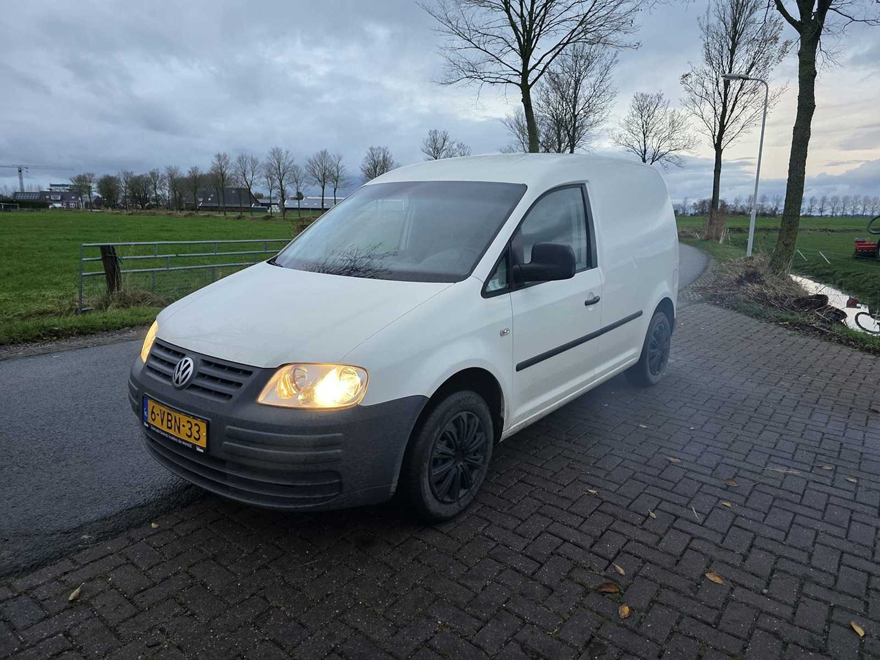 2009 VOLKSWAGEN CADDY 2.0 SDI COMMERCIAL VEHICLE - Van: picture 1 2009 VOLKSWAGEN CADDY 2.0 SDI COMMERCIAL VEHICLE - Van: picture 1