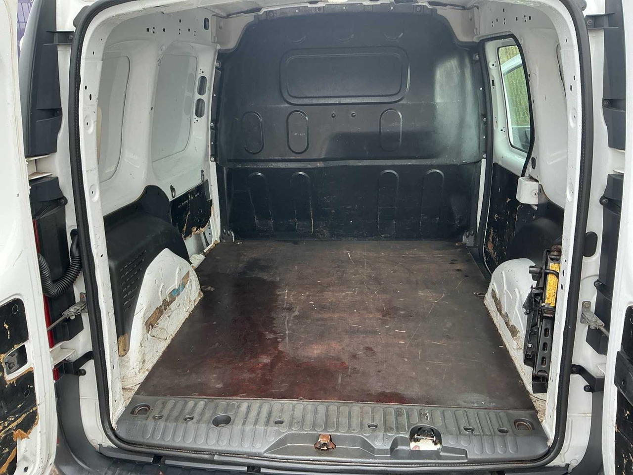 2014 - MERCEDES-BENZ - CITAN - 108 CDI ECONOMY - COMMERCIAL VEHICLE - Van: picture 5 2014 - MERCEDES-BENZ - CITAN - 108 CDI ECONOMY - COMMERCIAL VEHICLE - Van: picture 5