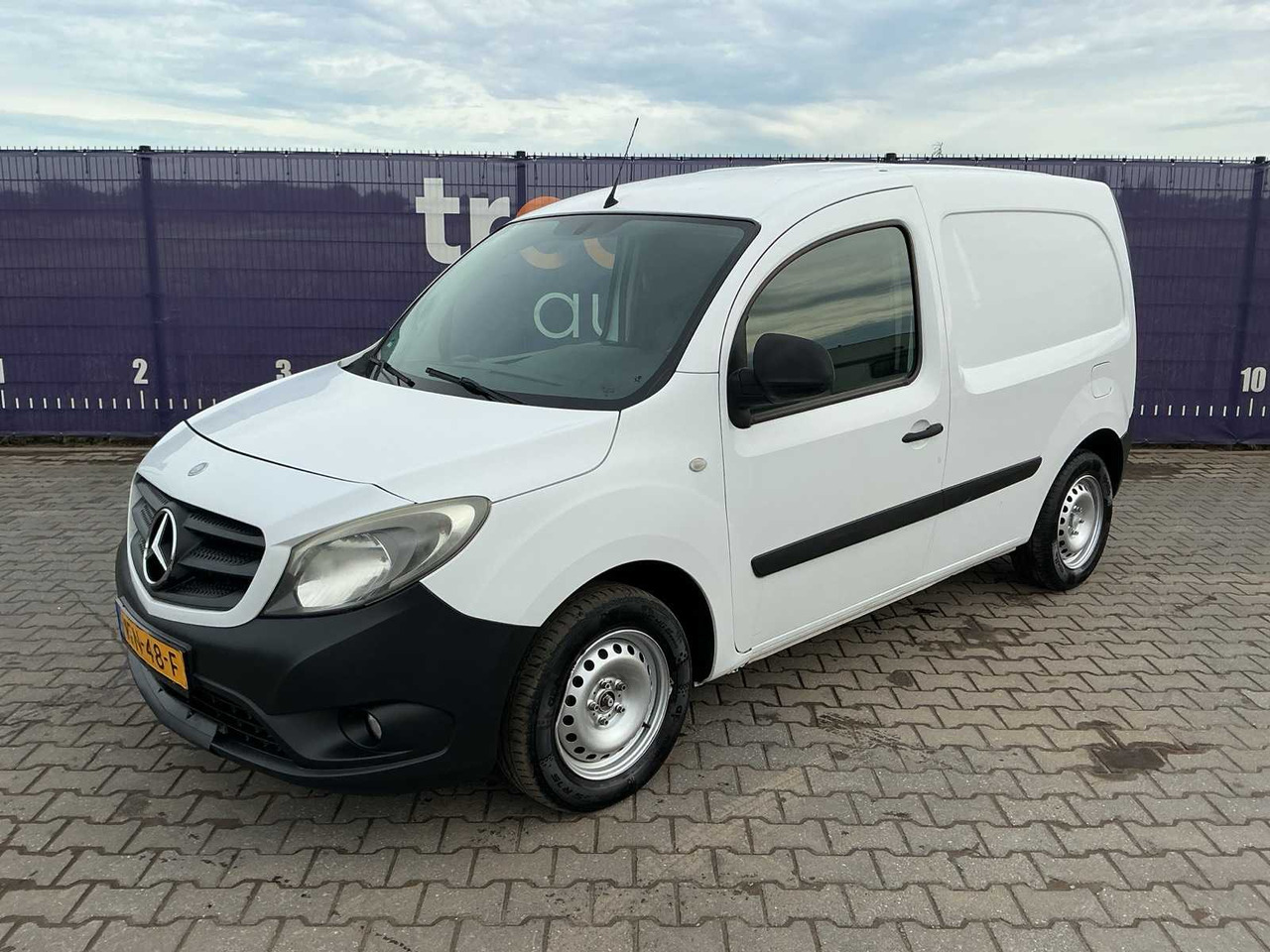 2014 - MERCEDES-BENZ - CITAN - 108 CDI ECONOMY - COMMERCIAL VEHICLE - Van: picture 1 2014 - MERCEDES-BENZ - CITAN - 108 CDI ECONOMY - COMMERCIAL VEHICLE - Van: picture 1