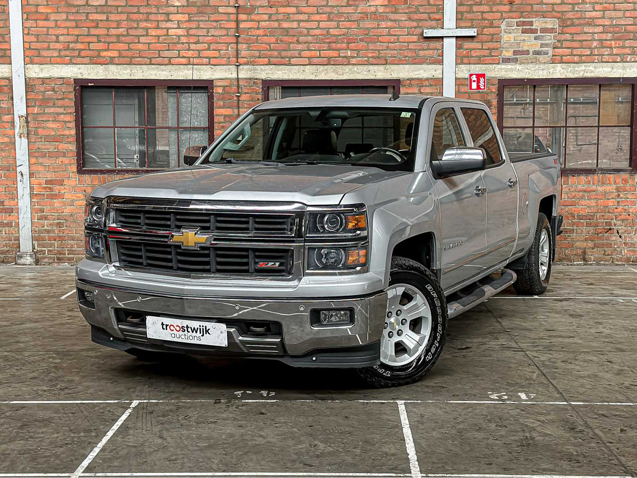 CHEVROLET SILVERADO 5.3L V8 Z71 PICK-UP TRUCK 390HP 2014, VK-821-F - Van: picture 2 CHEVROLET SILVERADO 5.3L V8 Z71 PICK-UP TRUCK 390HP 2014, VK-821-F - Van: picture 2