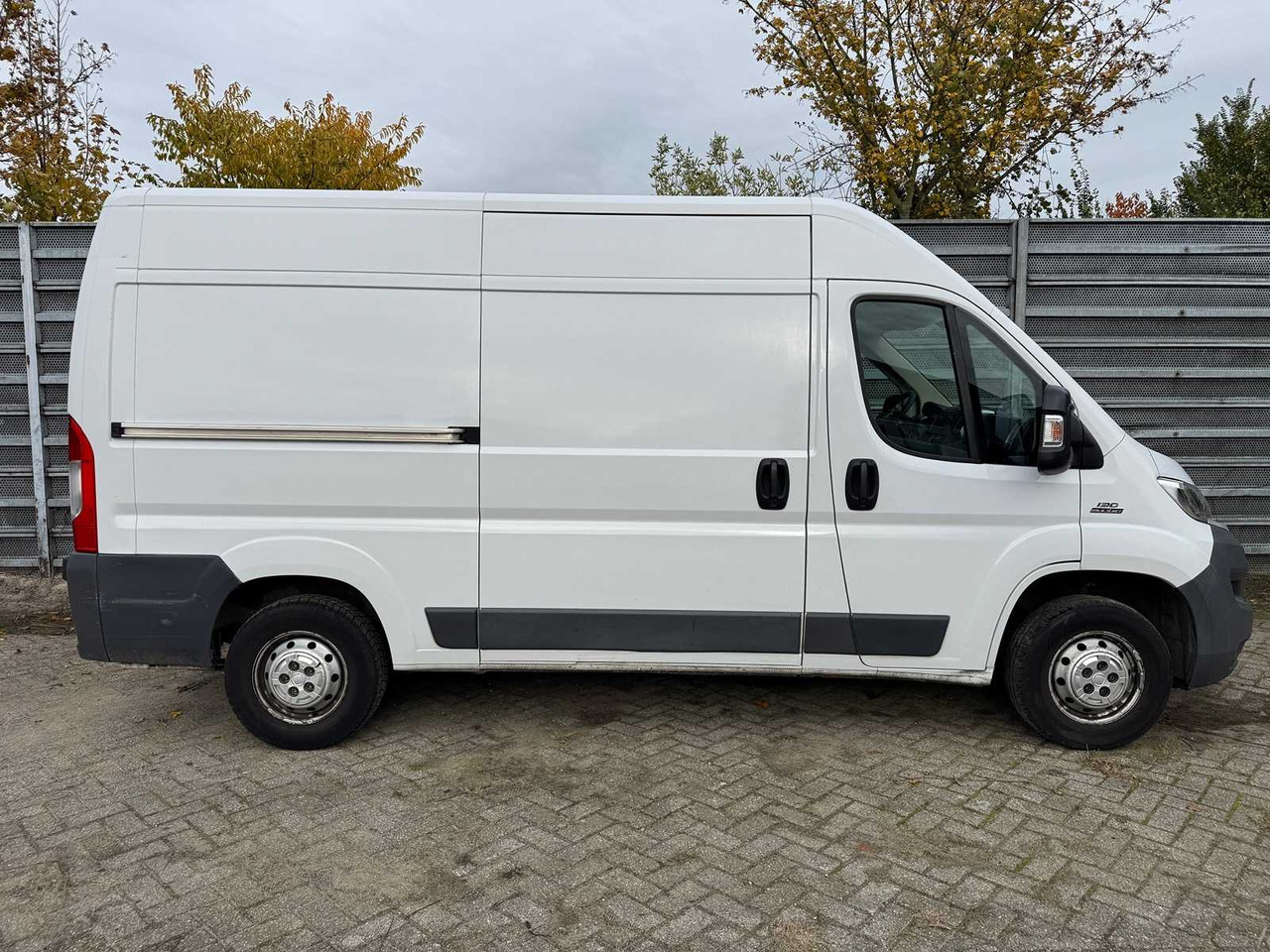 FIAT - DUCATO - 35H 2.3 MJ L2H2, 2016, VX-288-X - Van: picture 4 FIAT - DUCATO - 35H 2.3 MJ L2H2, 2016, VX-288-X - Van: picture 4