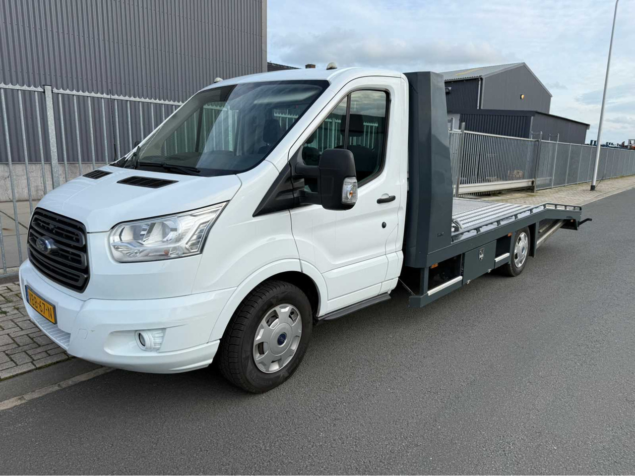 FORD - TRANSIT - TIJHOF CAR TRANSPORTER - COMMERCIAL VEHICLE - 2016 - Van: picture 3 FORD - TRANSIT - TIJHOF CAR TRANSPORTER - COMMERCIAL VEHICLE - 2016 - Van: picture 3
