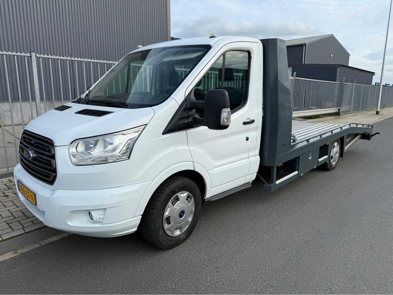 FORD - TRANSIT - TIJHOF CAR TRANSPORTER - COMMERCIAL VEHICLE - 2016 - Van: picture 2 FORD - TRANSIT - TIJHOF CAR TRANSPORTER - COMMERCIAL VEHICLE - 2016 - Van: picture 2