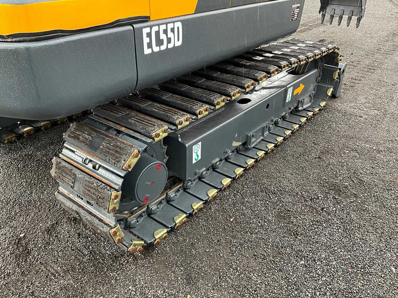 Crawler excavator Volvo EC55D: picture 11
