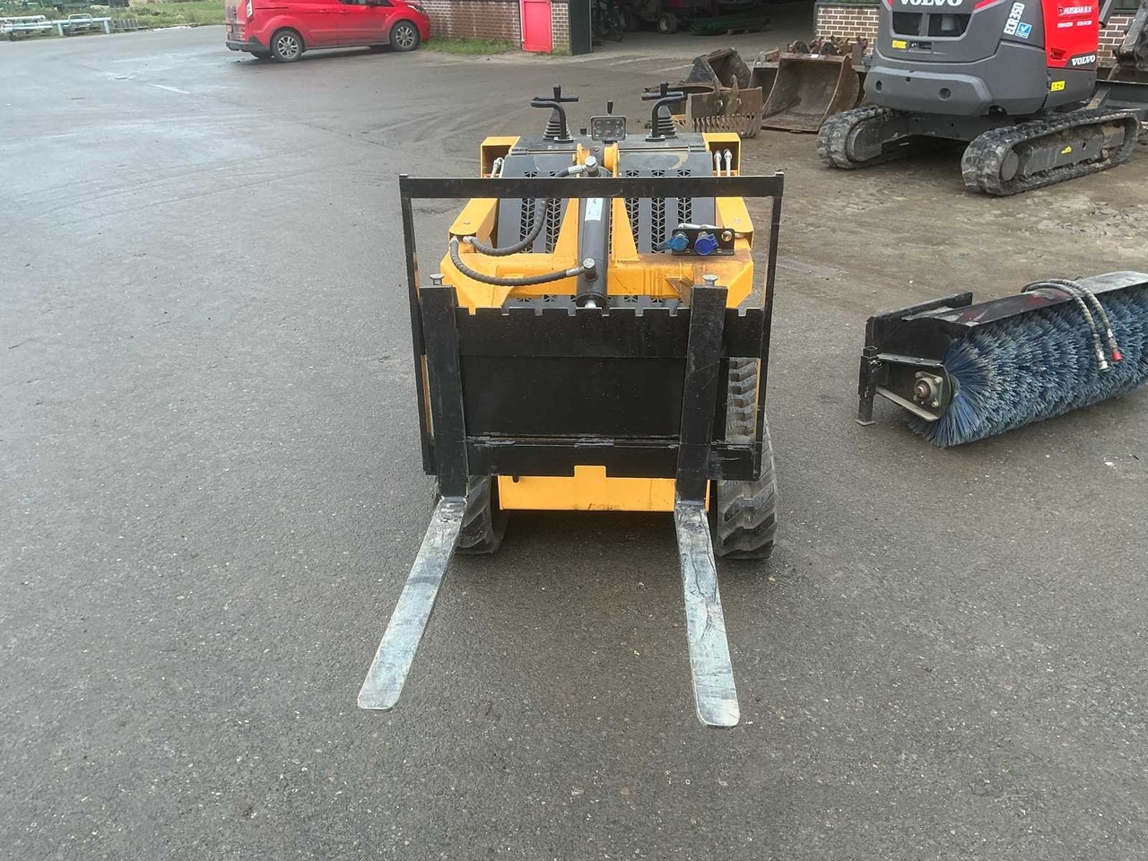 YOUTOP 2023 YOUTOP YT480 SKID STEER LOADER - Skid steer loader: picture 5 YOUTOP 2023 YOUTOP YT480 SKID STEER LOADER - Skid steer loader: picture 5