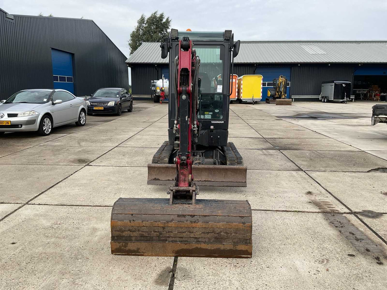 Yanmar SV22 - Mini excavator: picture 2 Yanmar SV22 - Mini excavator: picture 2