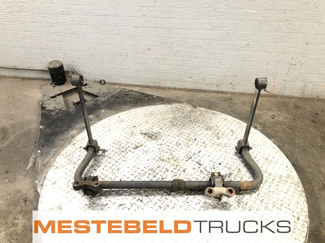 DAF Stabilisator - Frame/ Chassis for Truck: picture 1 DAF Stabilisator - Frame/ Chassis for Truck: picture 1