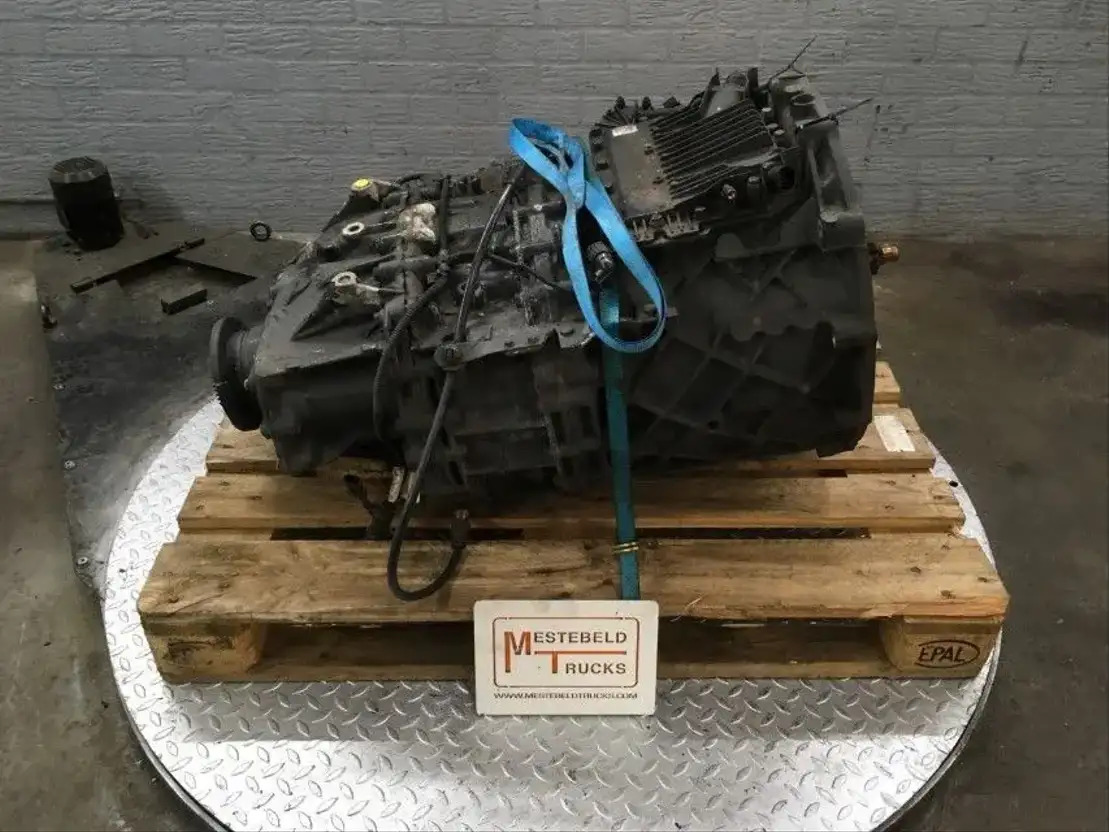 Iveco Versnellingsbak 12AS2330TD - Gearbox and parts for Truck: picture 3 Iveco Versnellingsbak 12AS2330TD - Gearbox and parts for Truck: picture 3