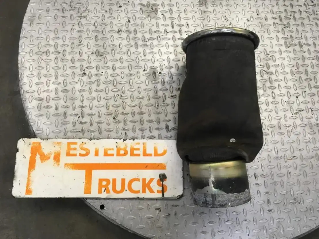 MAN L uchtbalg - Frame/ Chassis for Truck: picture 1 MAN L uchtbalg - Frame/ Chassis for Truck: picture 1