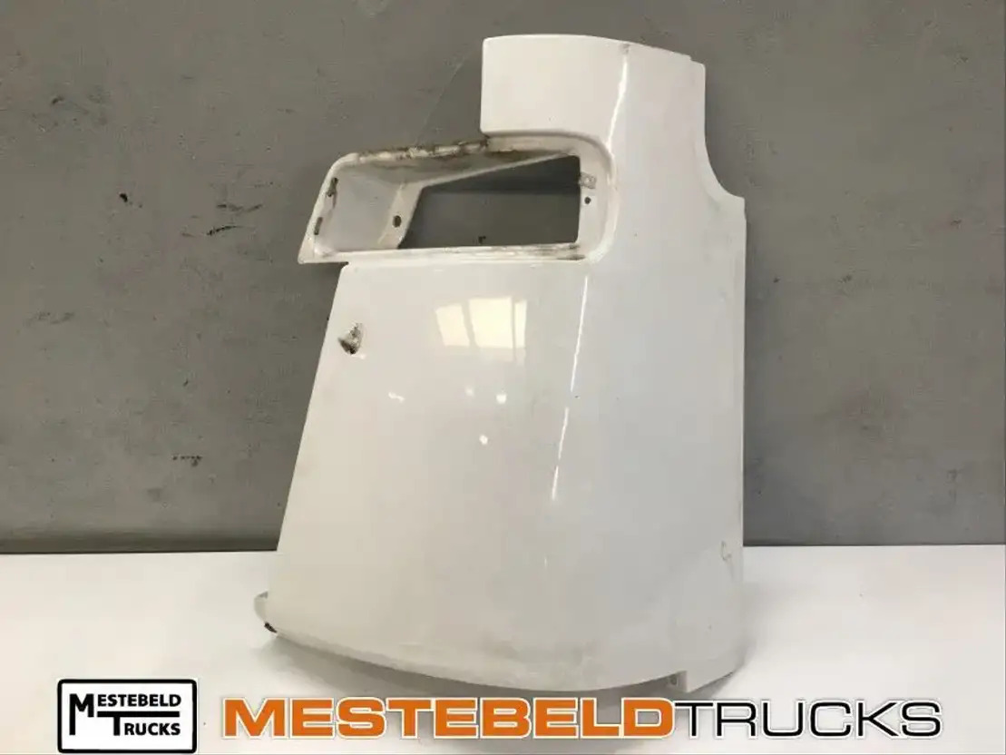 Mercedes-Benz Hoekkap links - Cab and interior for Truck: picture 1 Mercedes-Benz Hoekkap links - Cab and interior for Truck: picture 1