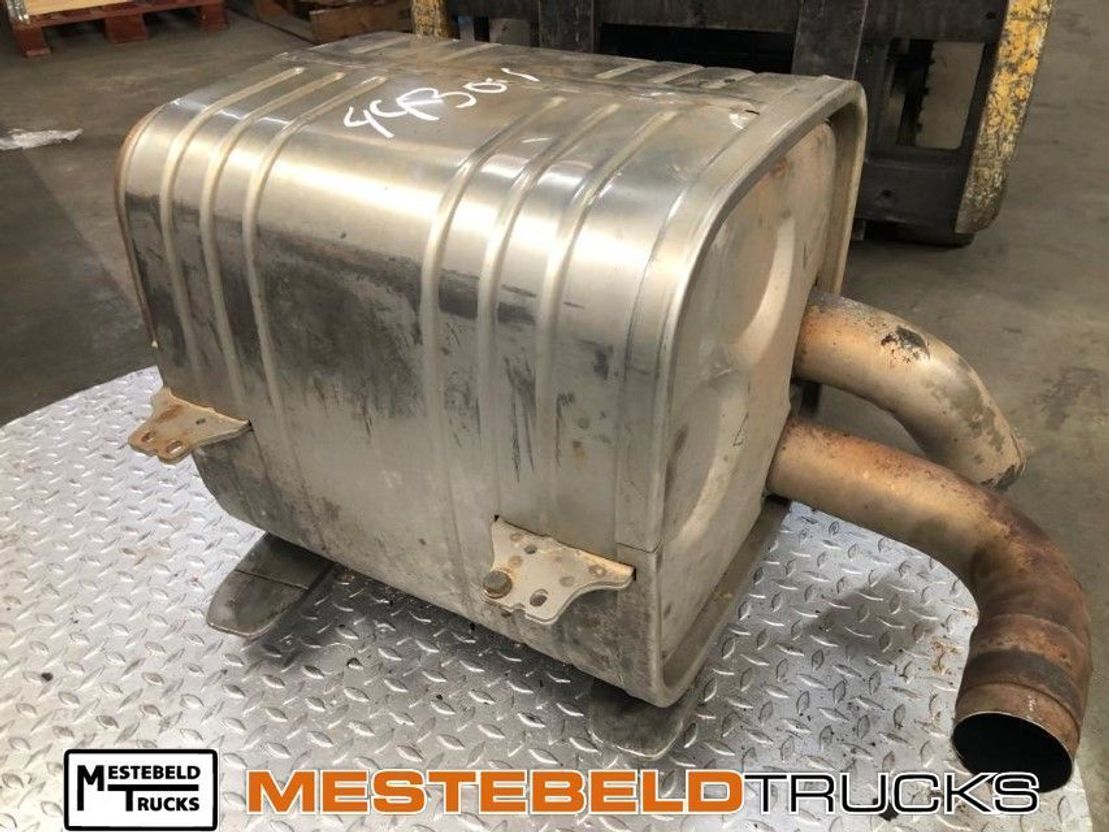 Mercedes-Benz Katalysator - Muffler/ Exhaust system for Truck: picture 2 Mercedes-Benz Katalysator - Muffler/ Exhaust system for Truck: picture 2