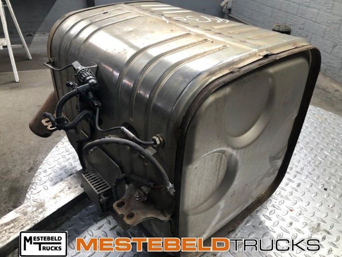 Mercedes-Benz Katalysator - Muffler/ Exhaust system for Truck: picture 1 Mercedes-Benz Katalysator - Muffler/ Exhaust system for Truck: picture 1