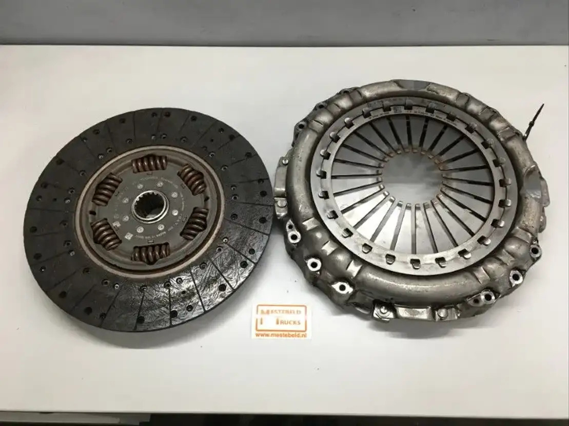 Mercedes-Benz Koppelingsset Arocs - Clutch and parts for Truck: picture 1 Mercedes-Benz Koppelingsset Arocs - Clutch and parts for Truck: picture 1