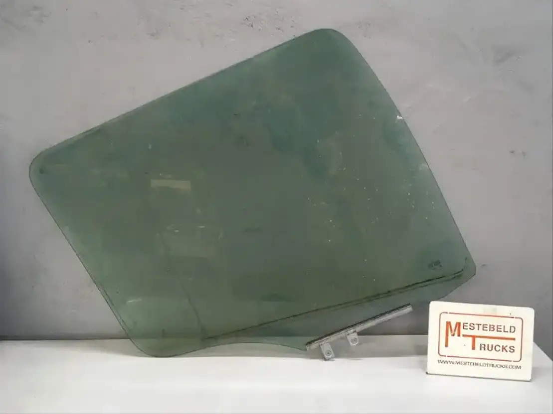 Mercedes-Benz Portierruit links  - Cab and interior for Truck: picture 1 Mercedes-Benz Portierruit links  - Cab and interior for Truck: picture 1