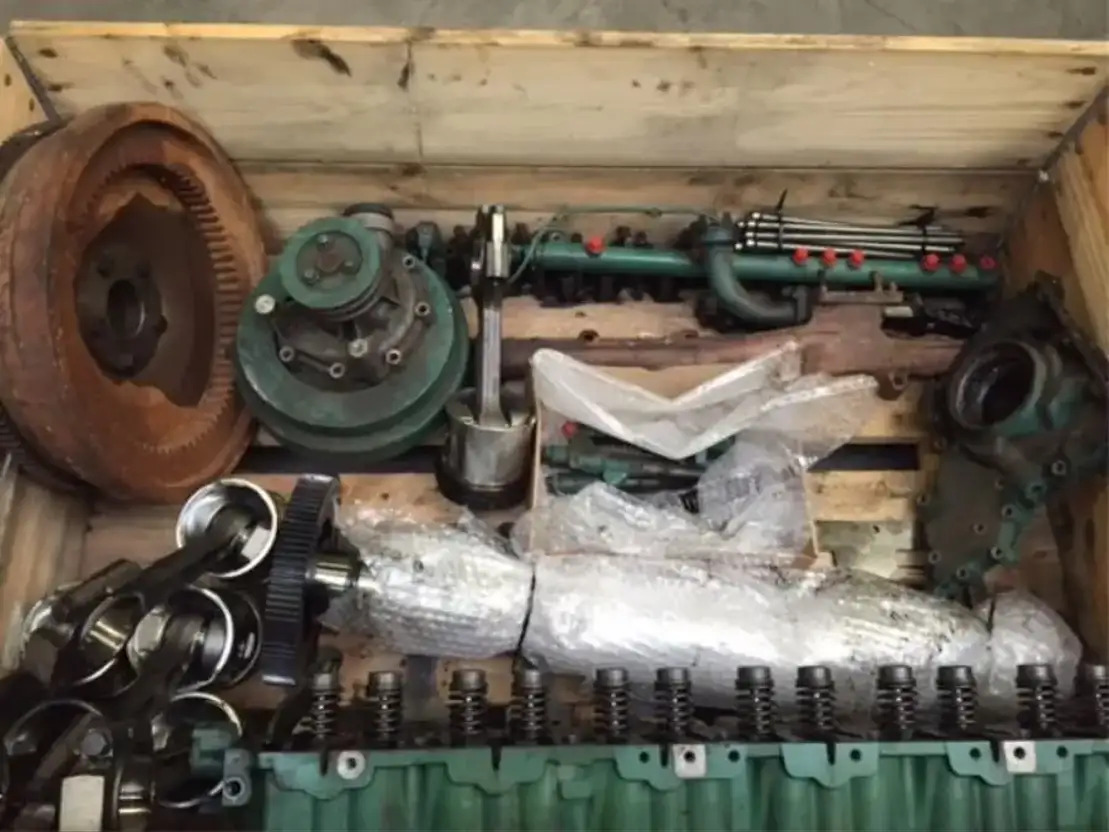 Volvo Cilinderkop D7E LA E3 - Engine and parts for Truck: picture 1 Volvo Cilinderkop D7E LA E3 - Engine and parts for Truck: picture 1