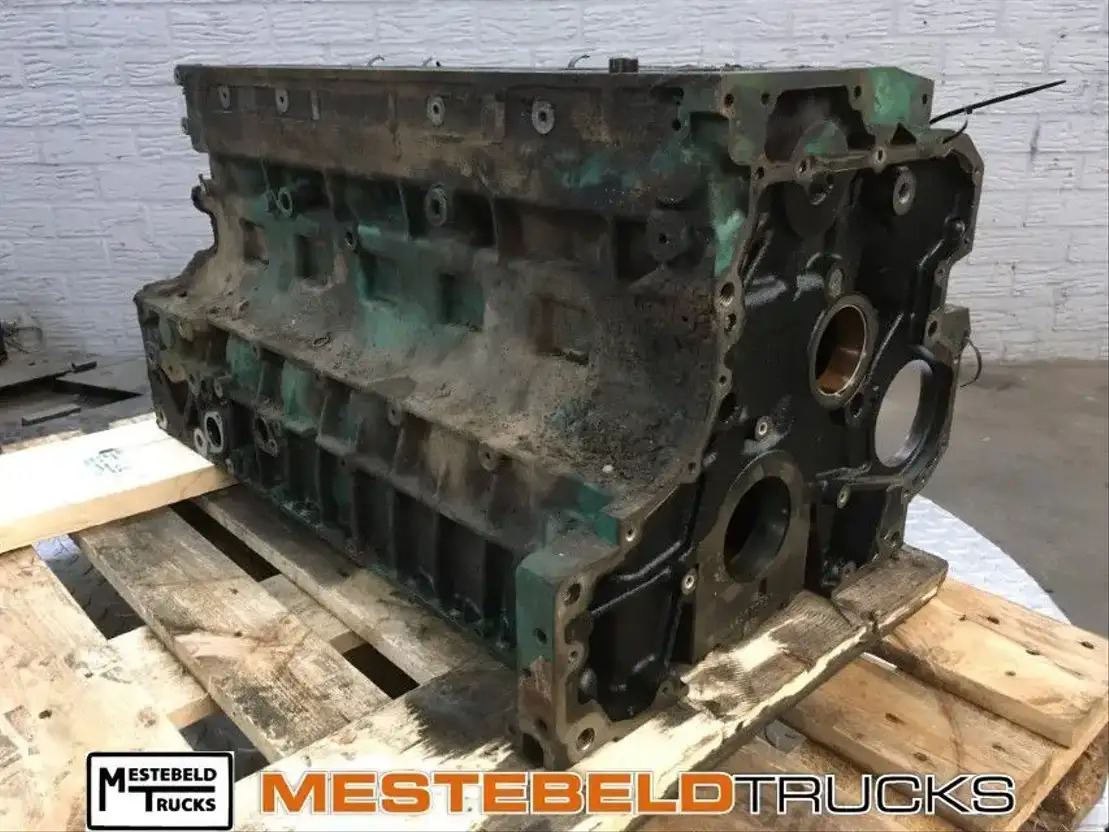 Volvo Motorblok D 7E/F v FE/FL - Engine and parts for Truck: picture 2 Volvo Motorblok D 7E/F v FE/FL - Engine and parts for Truck: picture 2