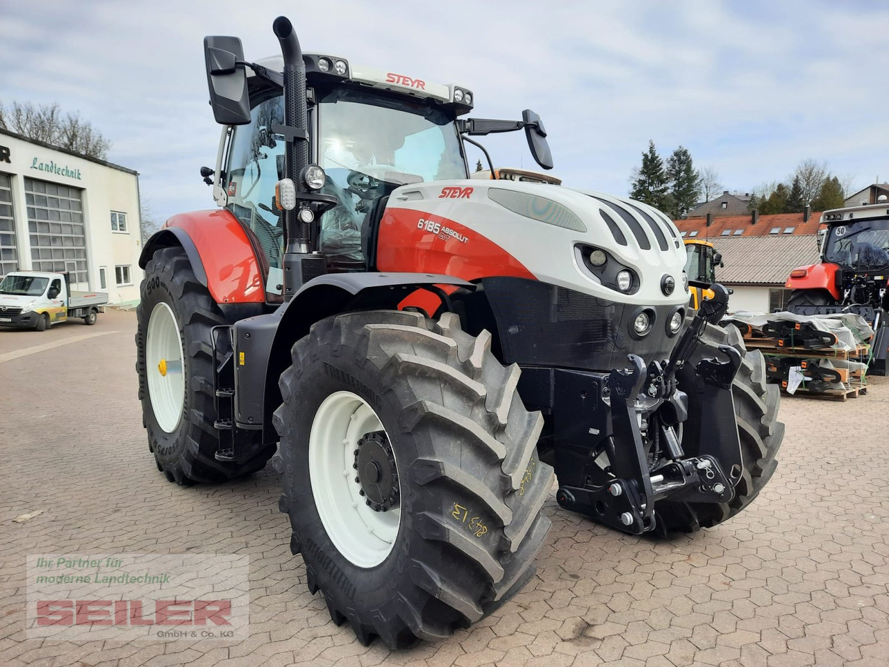 Steyr Absolut 6185 CVT - Farm tractor: picture 3 Steyr Absolut 6185 CVT - Farm tractor: picture 3