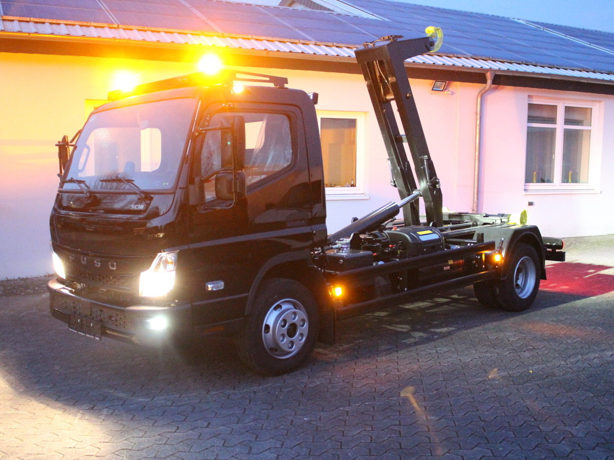 FUSO Canter FUSO 9C18 City Abrollkipper Hooklift Bla - Hook lift truck, Crane truck: picture 1 FUSO Canter FUSO 9C18 City Abrollkipper Hooklift Bla - Hook lift truck, Crane truck: picture 1