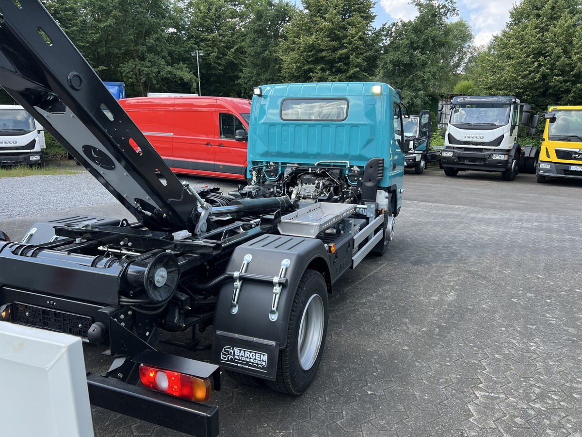 New Hook lift truck, Crane truck FUSO Canter FUSO 9C18 City Abrollkipper Krokbil Color: picture 7