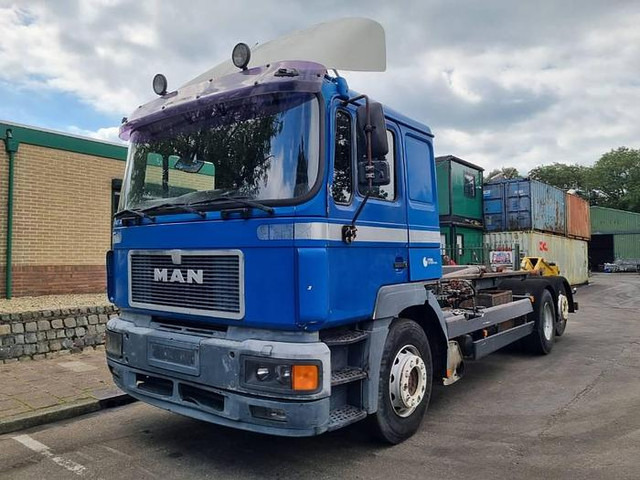 MAN 26.403 - Construction machinery: picture 1 MAN 26.403 - Construction machinery: picture 1