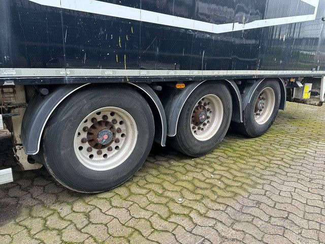 Carnehl CSS/AL, 8mm Bode, Funk, Rollpplane, SAF Carnehl CSS/AL, 93m³, 8mm Boden, SAF, Rollplane - Walking floor semi-trailer: picture 3 Carnehl CSS/AL, 8mm Bode, Funk, Rollpplane, SAF Carnehl CSS/AL, 93m³, 8mm Boden, SAF, Rollplane - Walking floor semi-trailer: picture 3