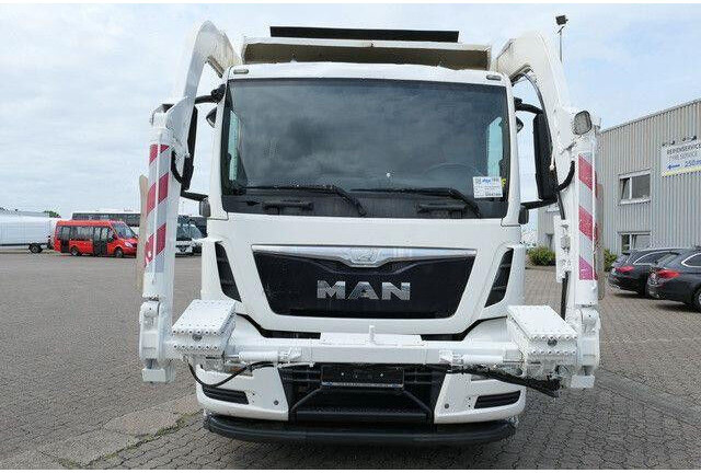MAN 26.320 TGS BL 6x2, Überkopflader/Frontlader, AC - Garbage truck: picture 2 MAN 26.320 TGS BL 6x2, Überkopflader/Frontlader, AC - Garbage truck: picture 2